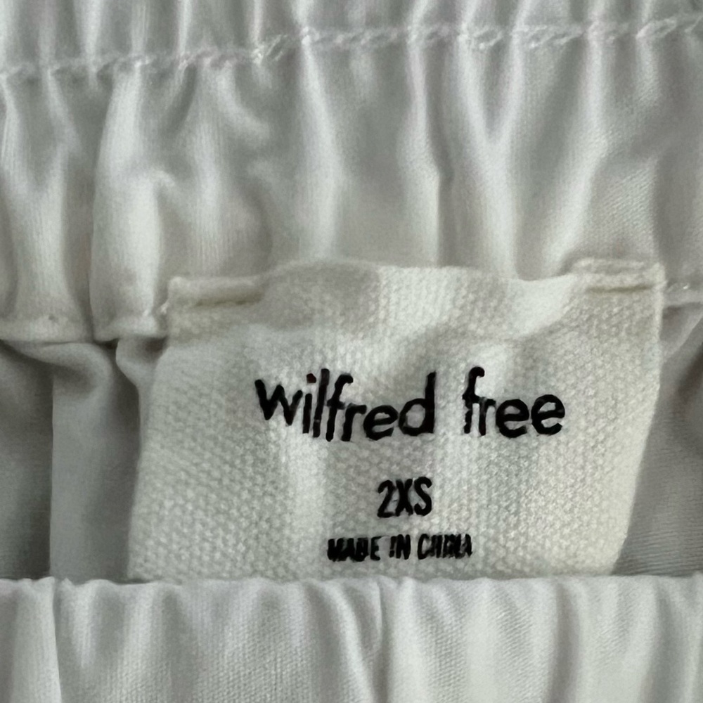 Aritzia Cotton Bermuda Shorts - Picture 9 of 10